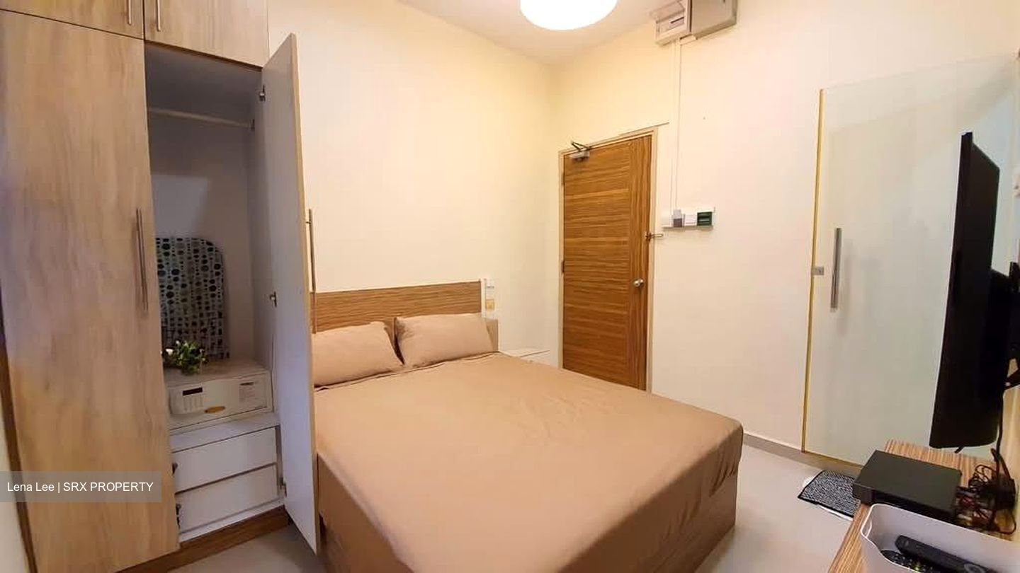 Jalan Senyum (D14), Apartment #566264511